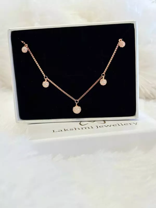 Silver ball braacelet with rosegold finish