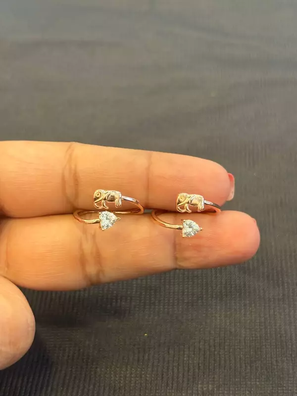 Silver elephant heart toe rnig with rosegold finish