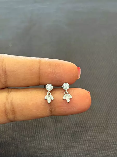 Silver magil stud