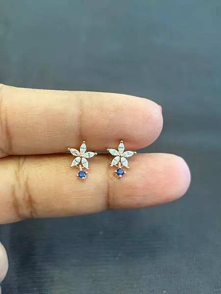 Silver adhira blue stud with rosegold finish