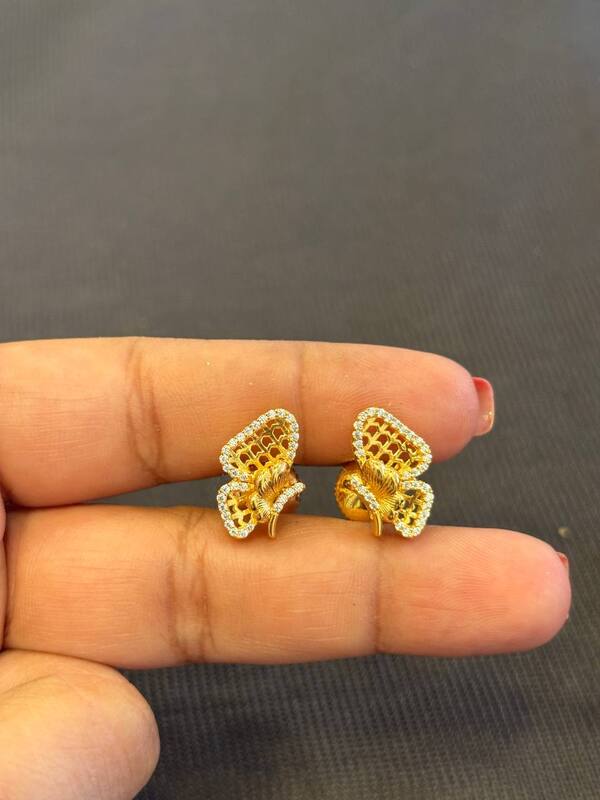 Silver eva stud with gold finish