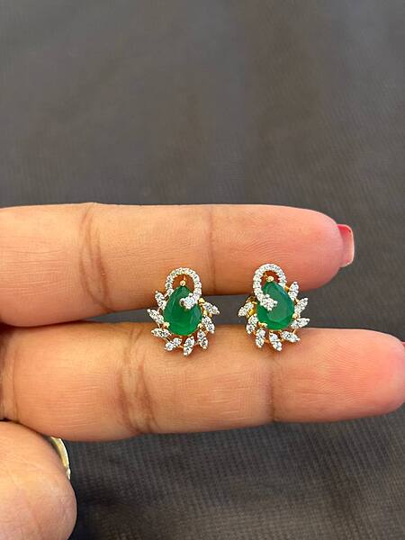 Silver sophia stud with gold finish