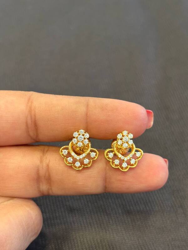 Silver emmy stud with gold finish