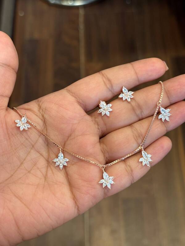 silver charm flora white chain with rosegold finish