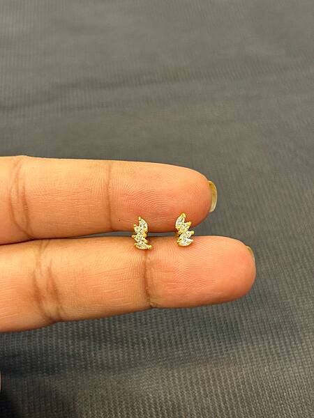 Silver kalai second stud with gold finish