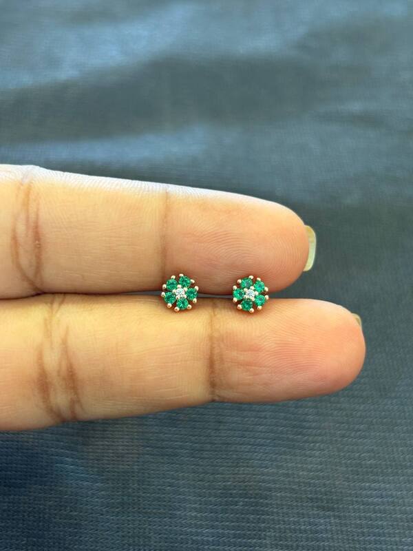 Silver green flower second stud with gold finish