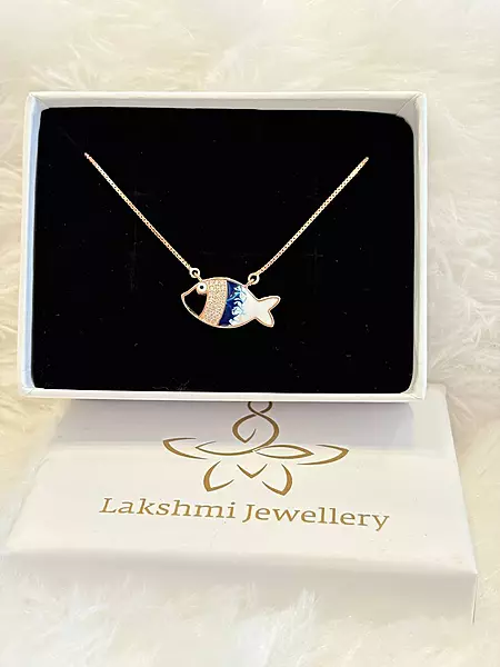 Silver fish chain with rosegold finish
