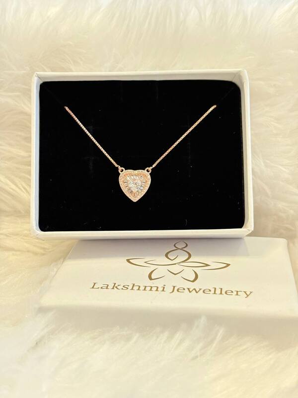 Silver stony heart chain with rosegold finish
