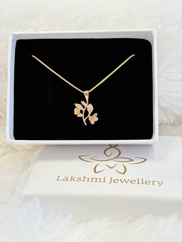 Silver malar chain with roesgold finish