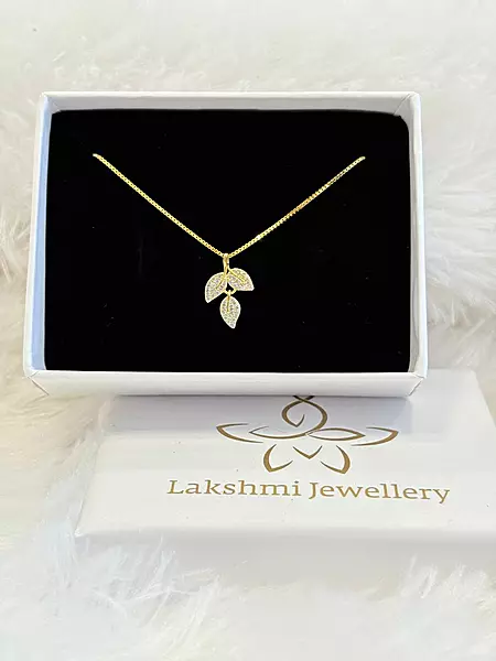 Silver illai chain with gold finish