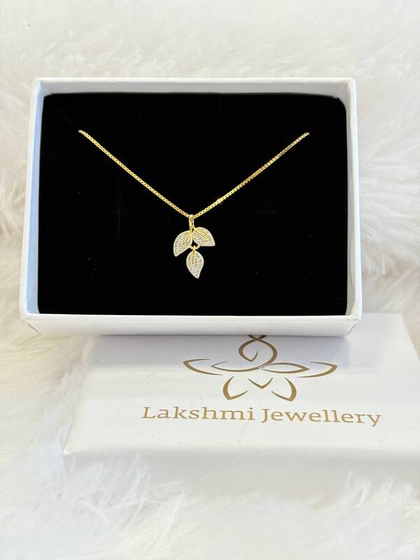 Silver illai chain with gold finish