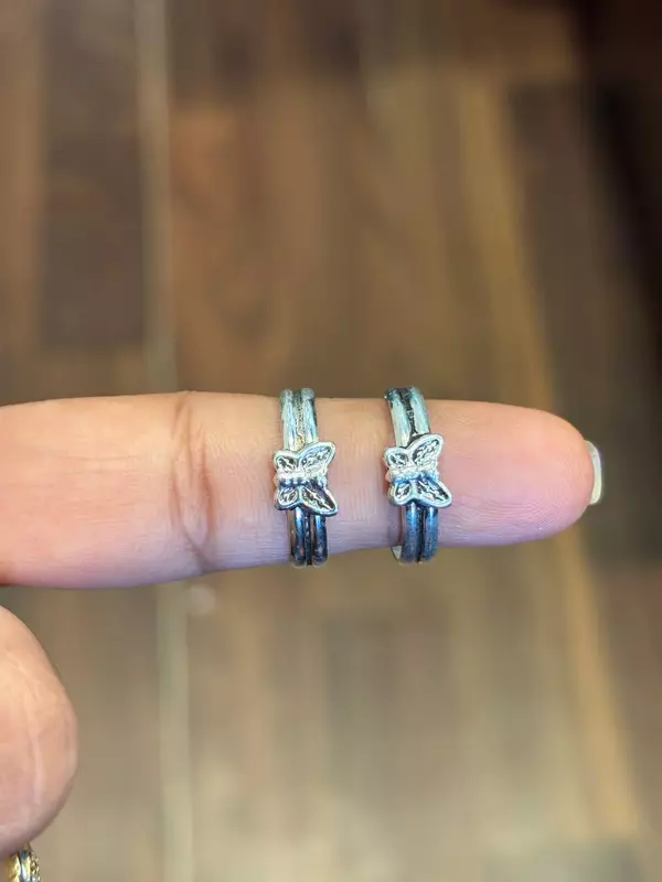 Silver butterfluy toe ring with antique finish