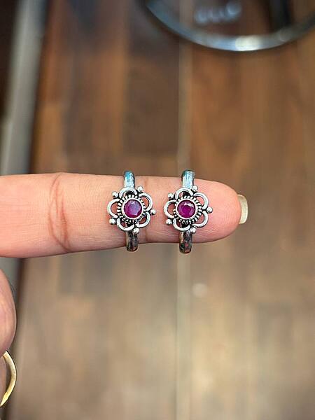 Silver pink flower toe ring with antique finish