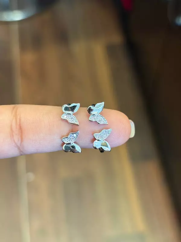 Silver doublee butterfly toe ring