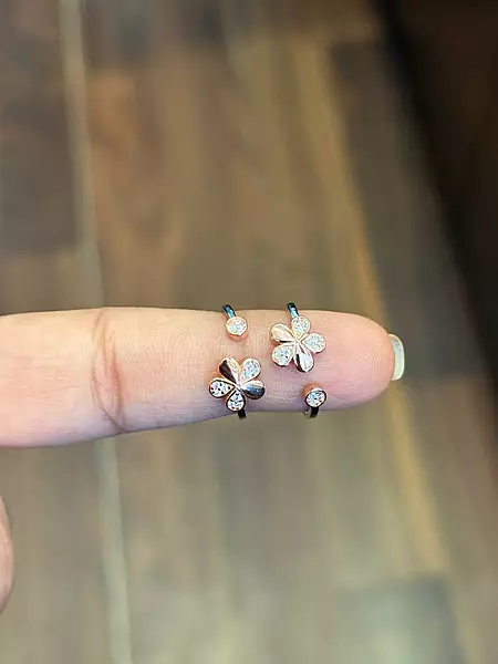 Silver casting flower toe ring with rosegold finish