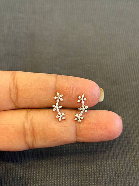 Silver triflower helix stud with rosegold finish