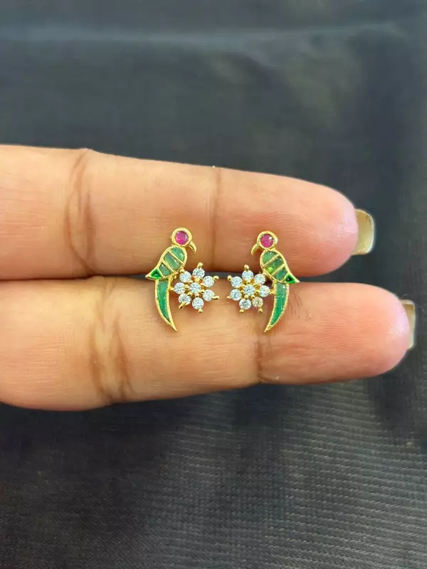 Silver stone parrot with gold finish