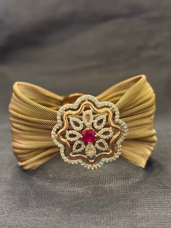 Silver chandra magnetic cuff with rosegold finish