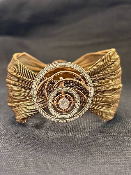Silver arpitha magnetic cuff with rosegold finish