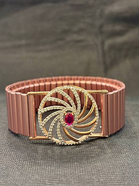 Silver pinkyy wrist band with rosegold finish