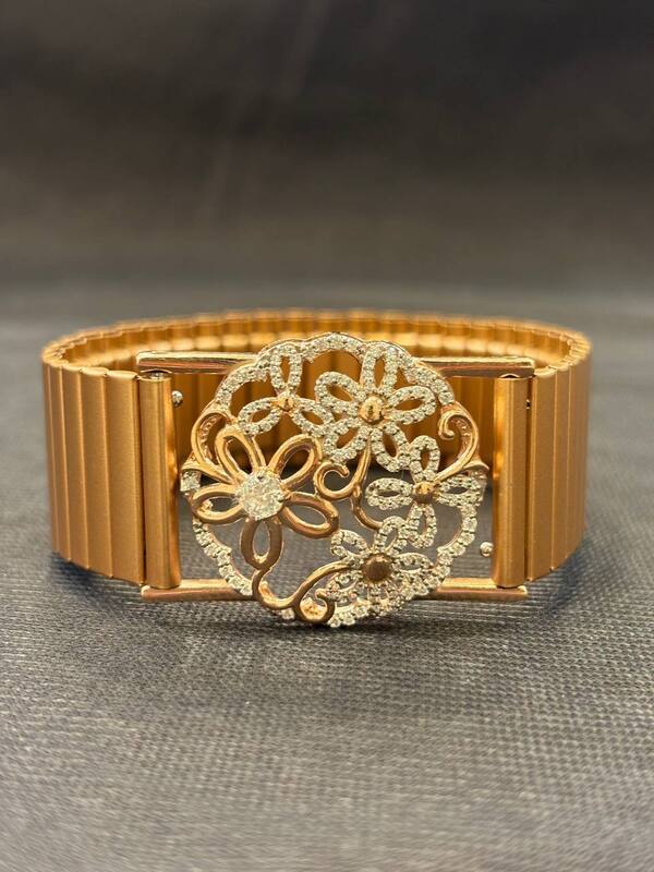 Silver golden multi flower with rosegold finish