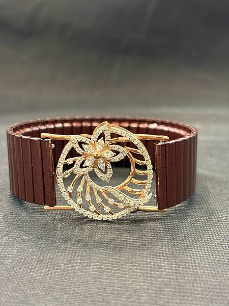 Silver dolce wrist band with rosegold finish