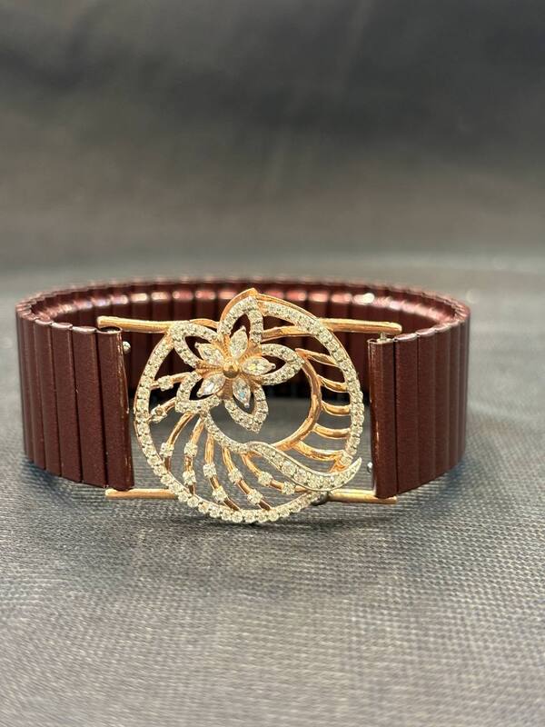 Silver dolce wrist band with rosegold finish