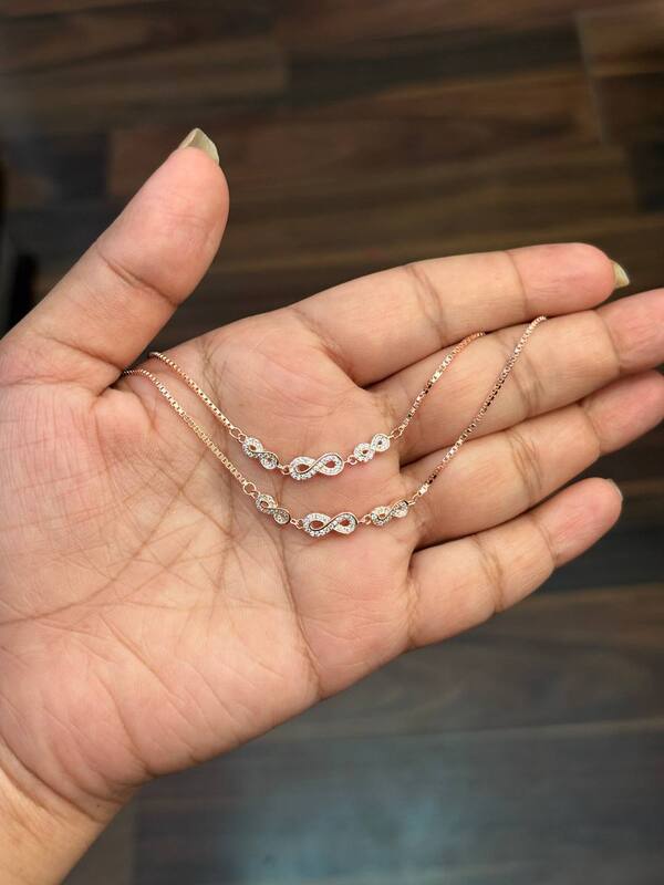 Silver tri inifinity anklet with roesgold finish