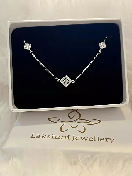 Silver tristone bracelet