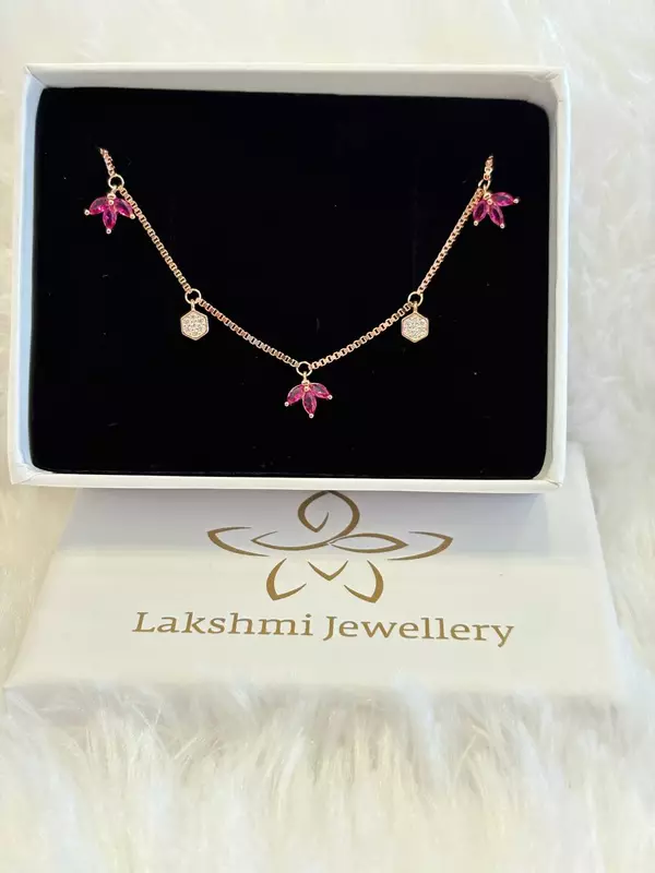 Silver pink floewr charms bracelet with rosegold finish