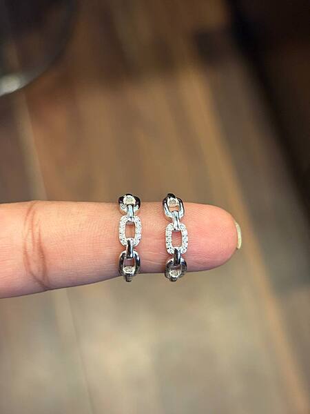 silver chain model toe ring