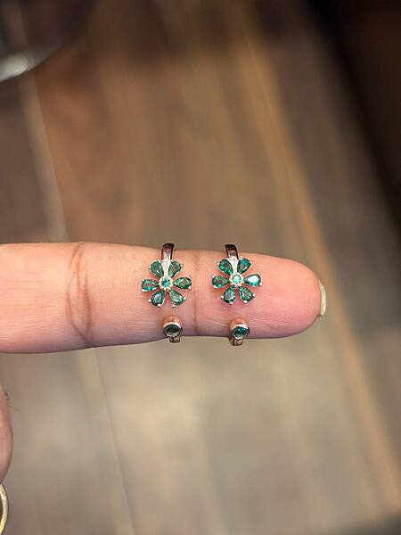 Silver poorva green toe ring with rosegold finish