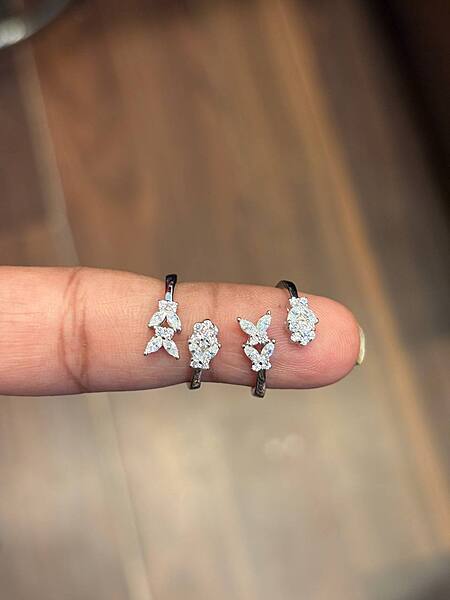 silver vanyra toe ring