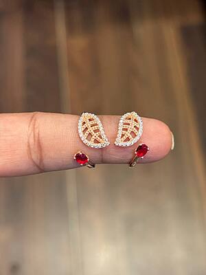 silver ilamayi toe ring with rosegold finish