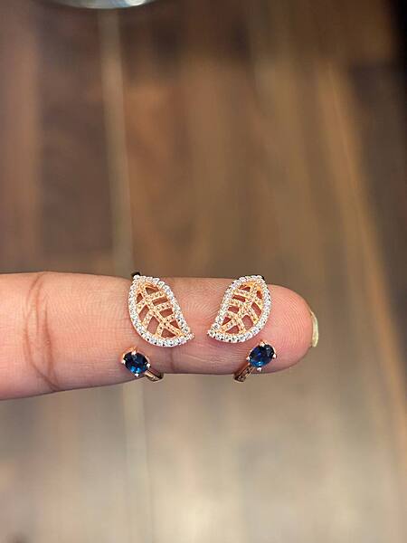 silver ilamayi toe ring with rosegold finish