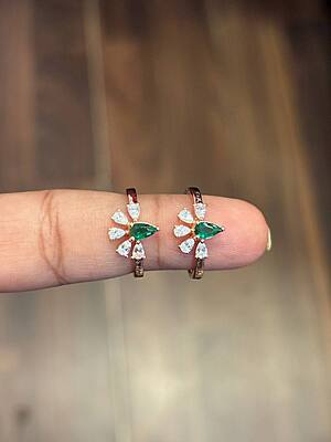 silver vaanila toe ring with rose gold finish