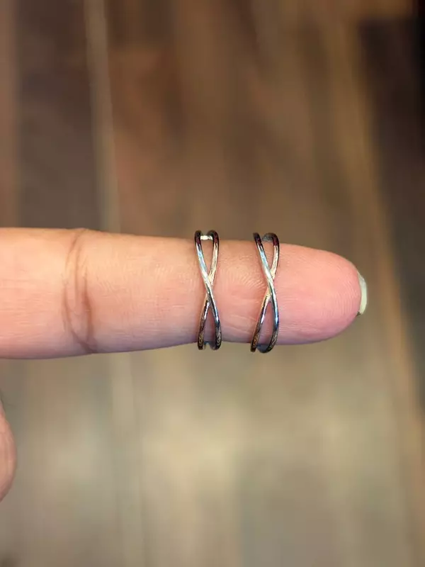 silver olivra dual finish toe ring