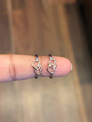 silver dual heart toe ring