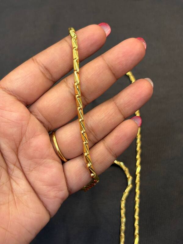 Silver anjali chain with gold finish