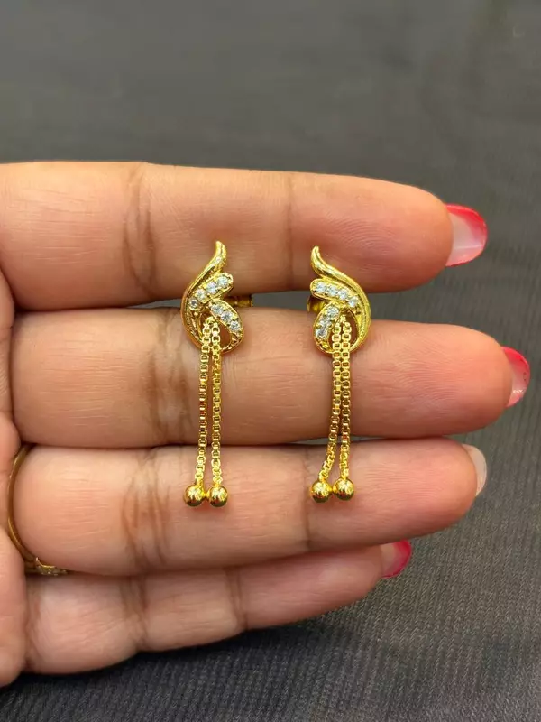 Silver agalya stud with gold finish