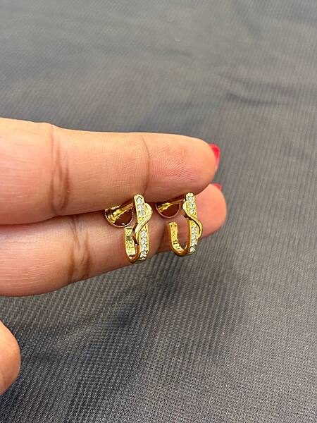Silver j kammal with gold finish