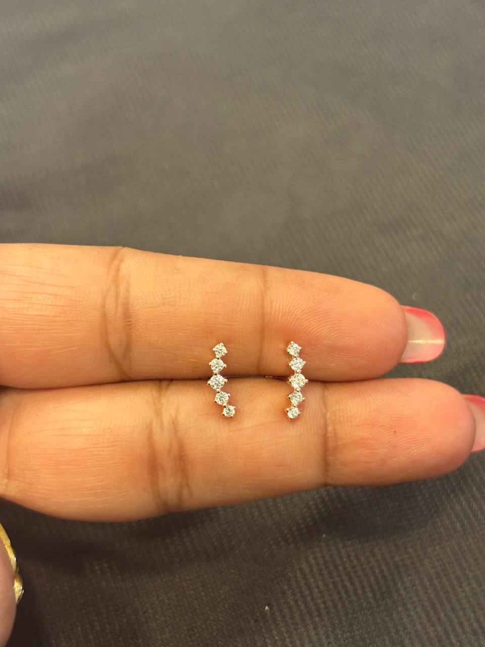 Silver thara second stud with rosegold finish