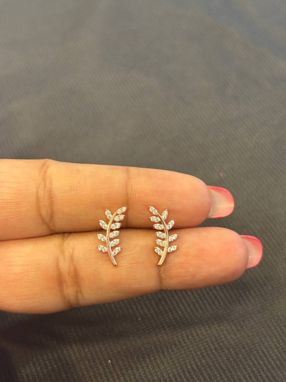 Silver ilaiya second stud with rosegold finish