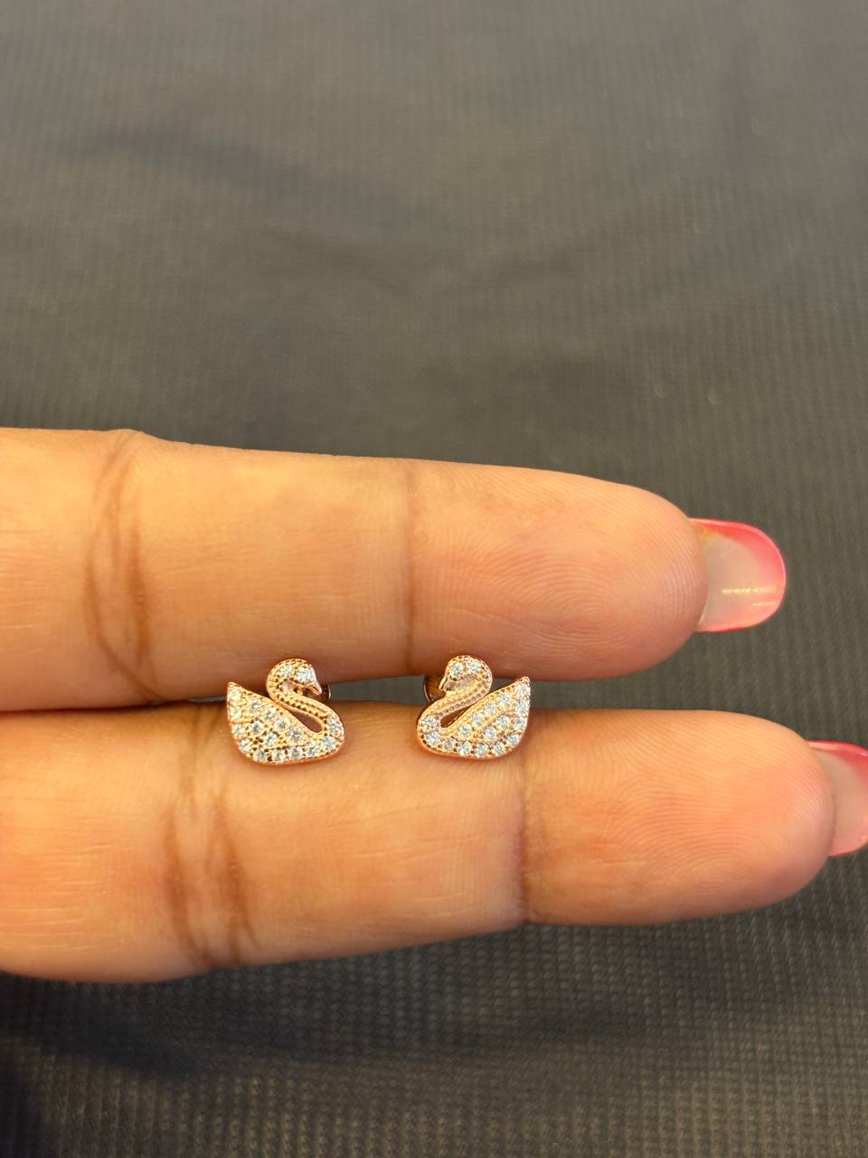 Silver Swan stud