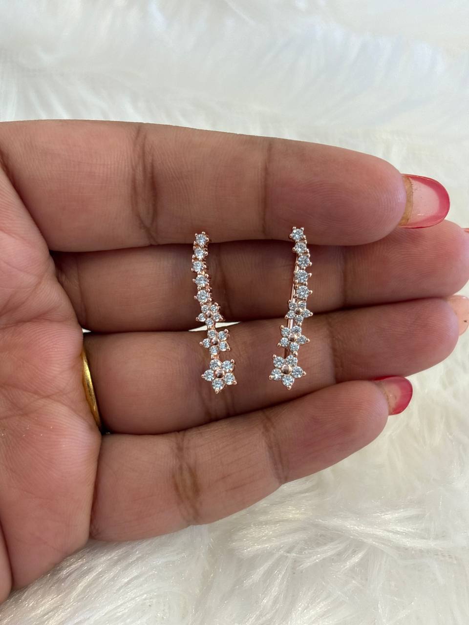 Silver flora earcuff