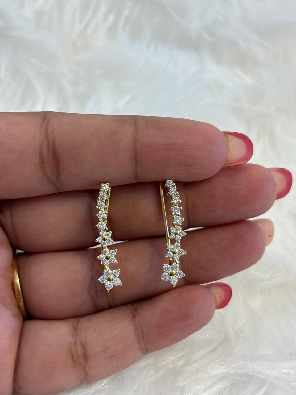 Silver flora earcuff