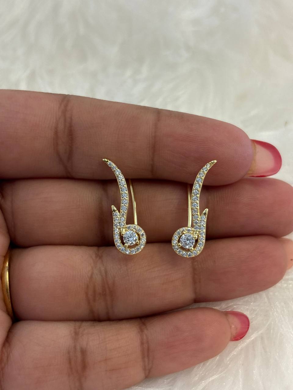 Silver ayla earcuff