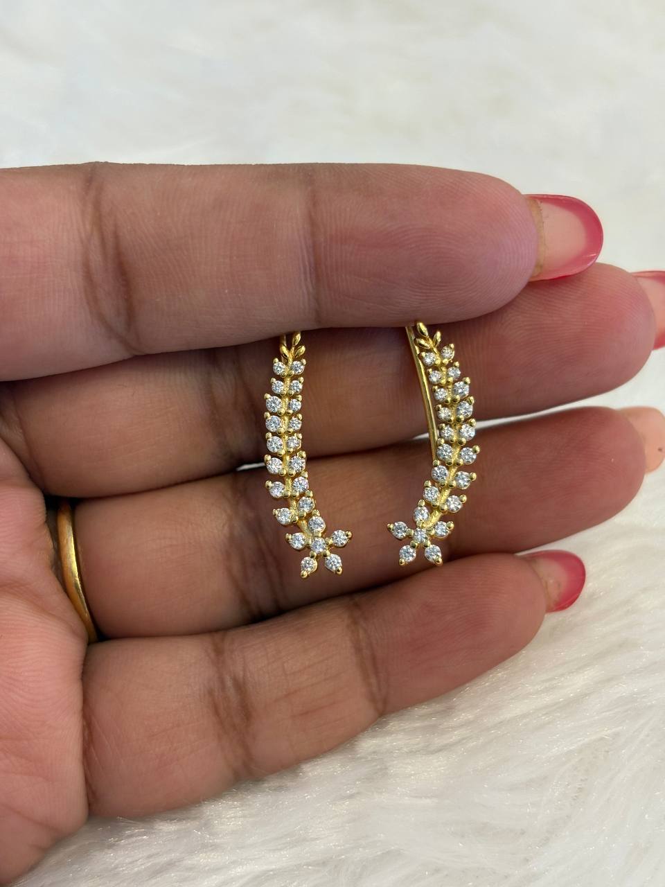 Silver zara ear cuff with rosegold finish