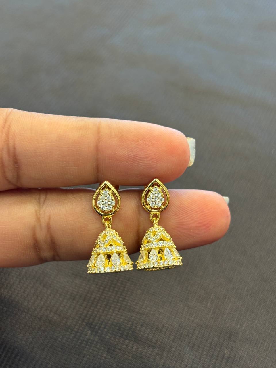 Silver dhiviksha jimiki