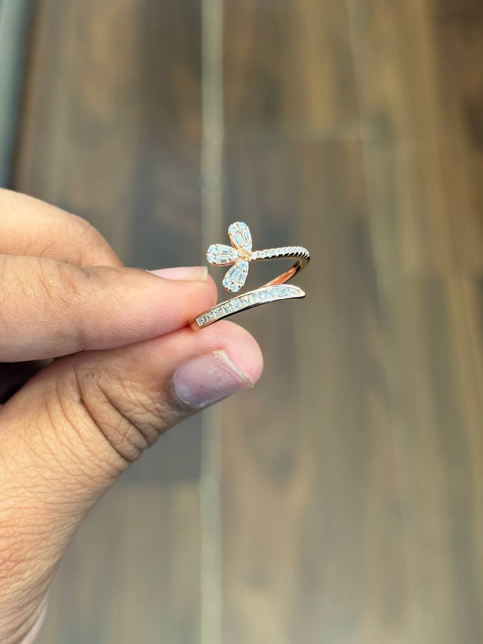 Silver ayal ring with rosegold finish